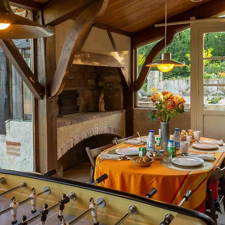 Lacoume Saint Jacques Homestay szállás