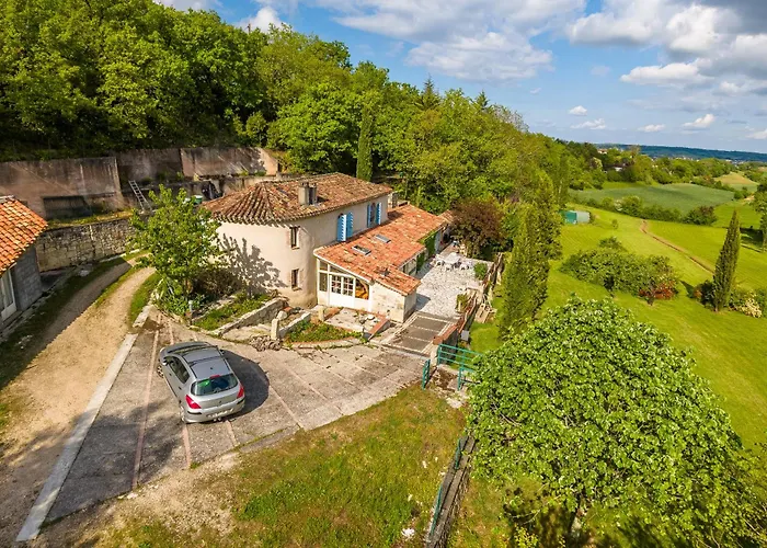 Lacoume Saint Jacques *