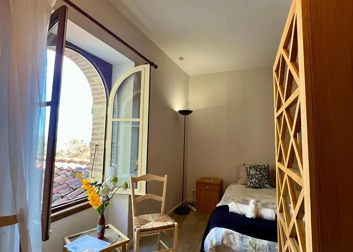 Lacoume Saint Jacques *